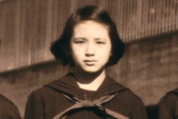 雅子さまの小学校卒業時の記念写真(1976年3月)